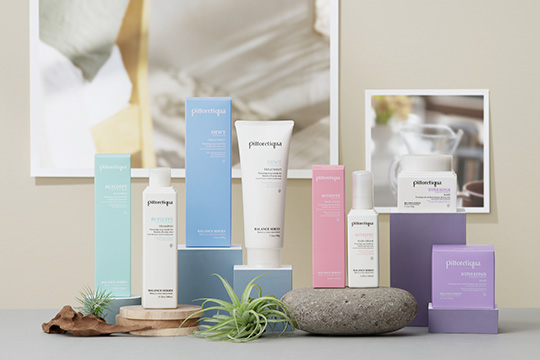 left : pittoretiqua shampoo 240ml